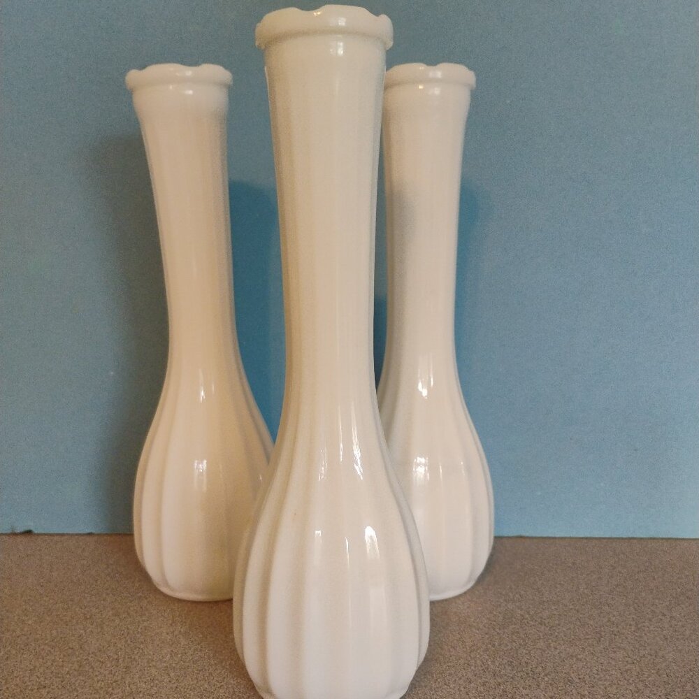 Carr-Lowery Milk Glass Ribbed vase, Set of 3